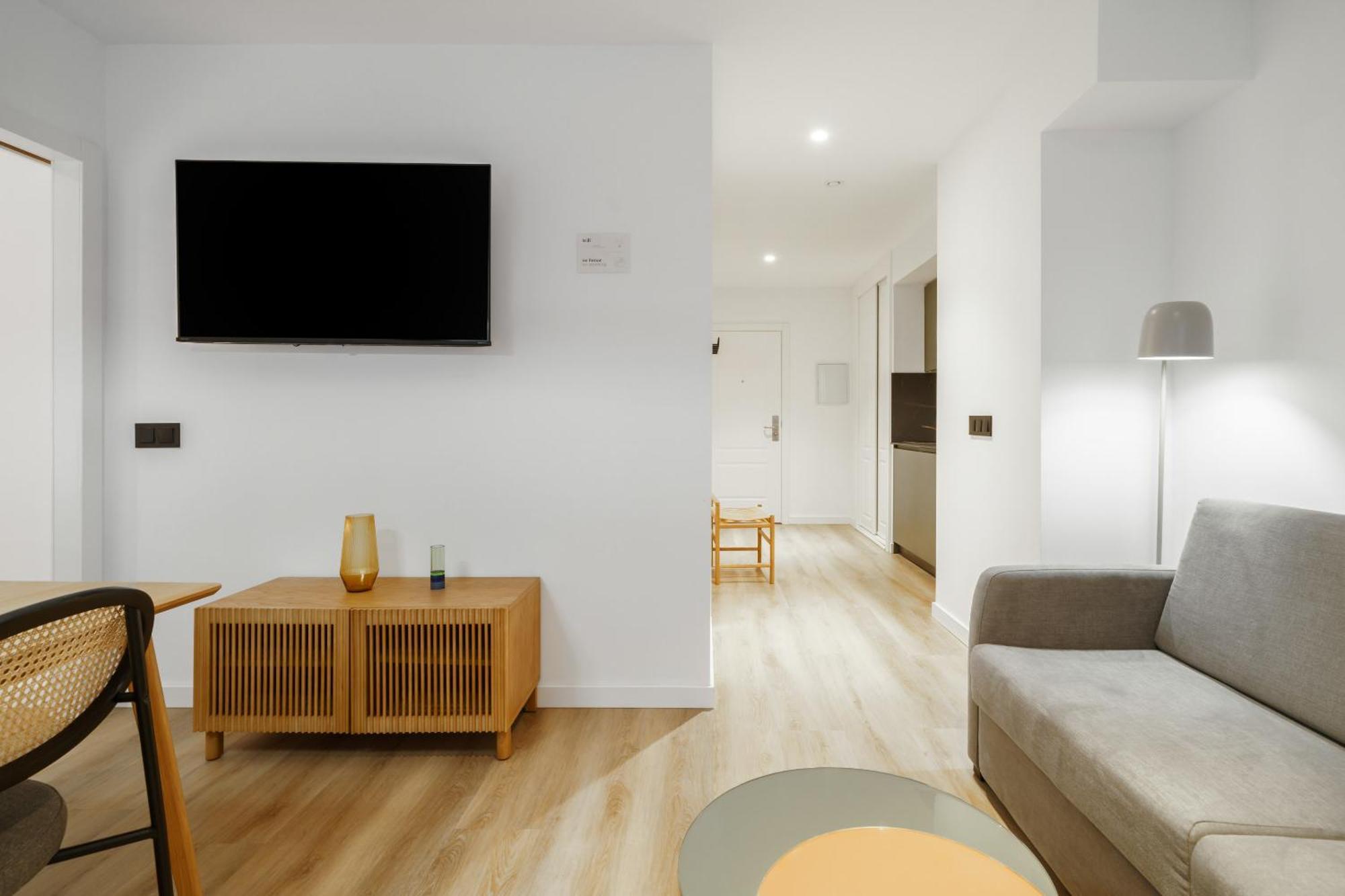 Limehome Malaga Calle Victoria Екстер'єр фото