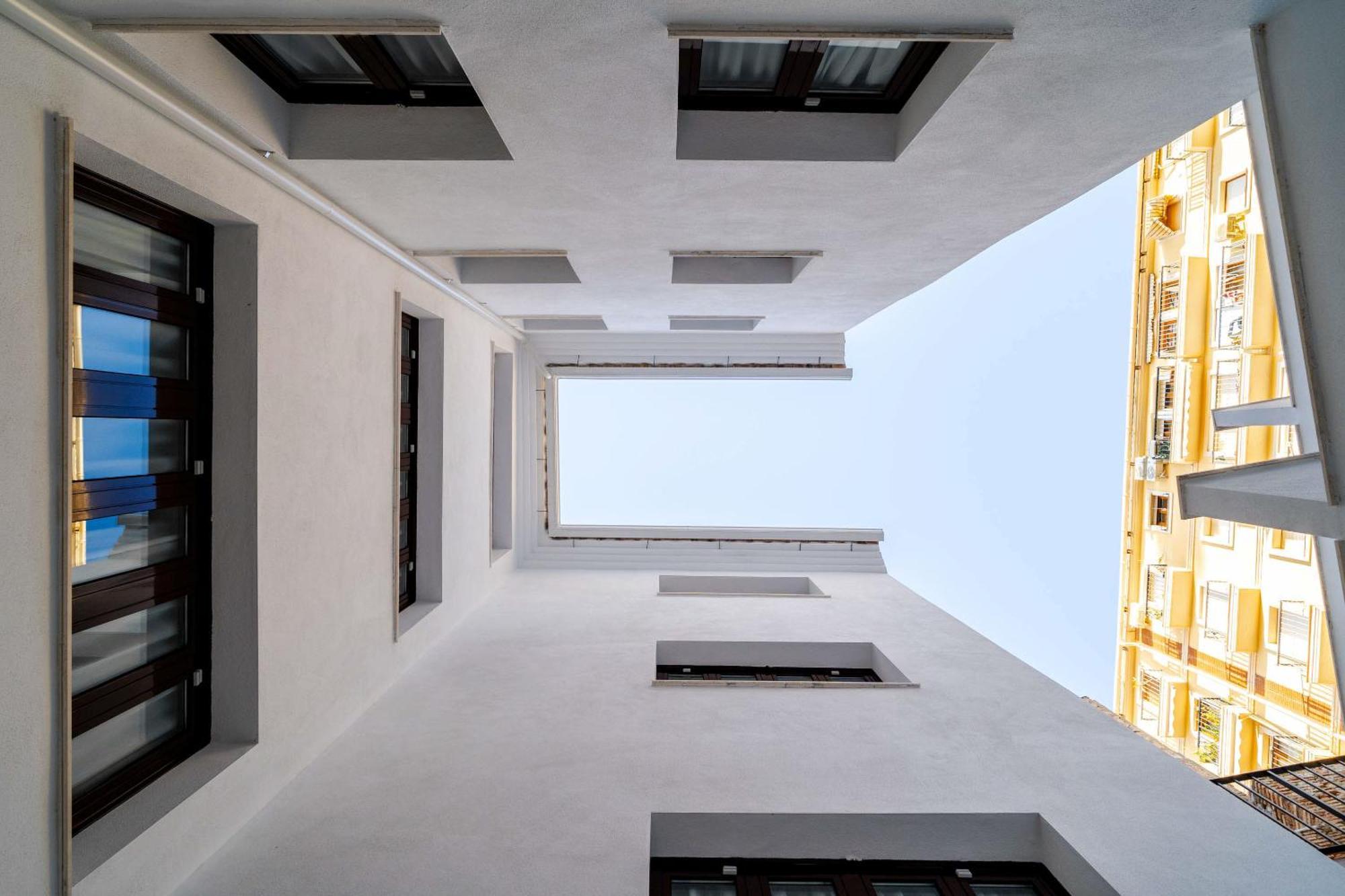 Limehome Malaga Calle Victoria Екстер'єр фото