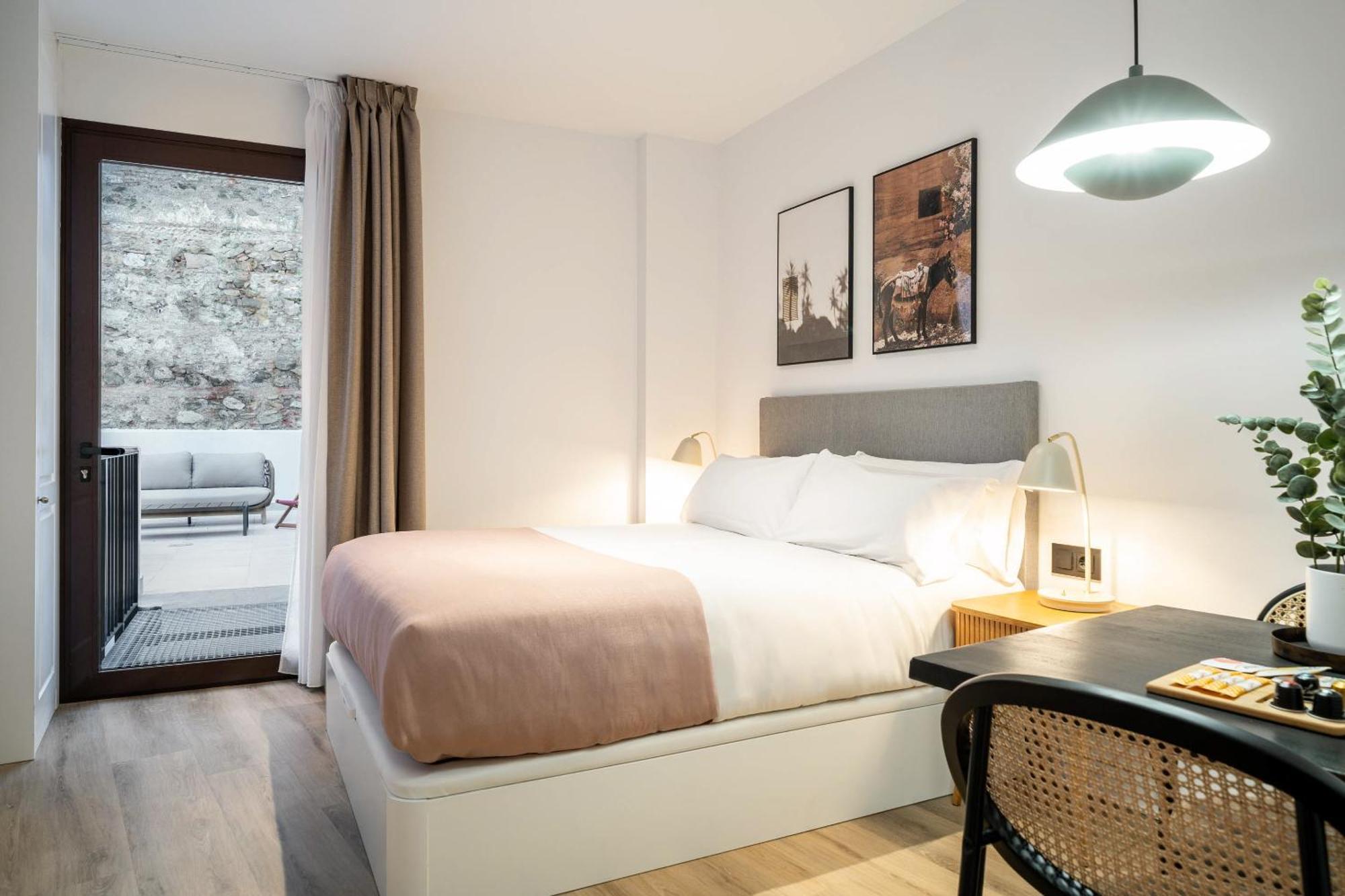 Limehome Malaga Calle Victoria Екстер'єр фото