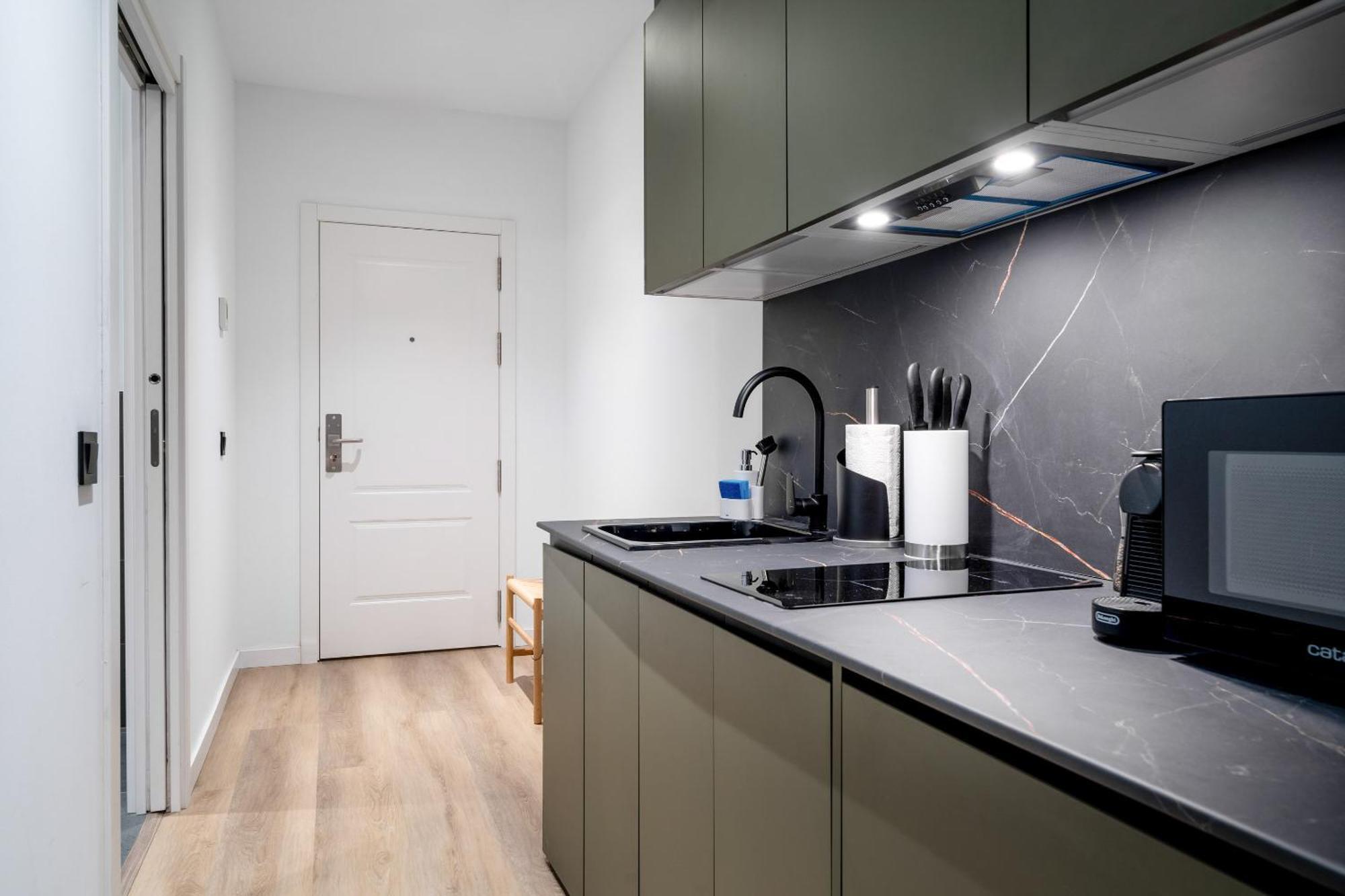 Limehome Malaga Calle Victoria Номер фото