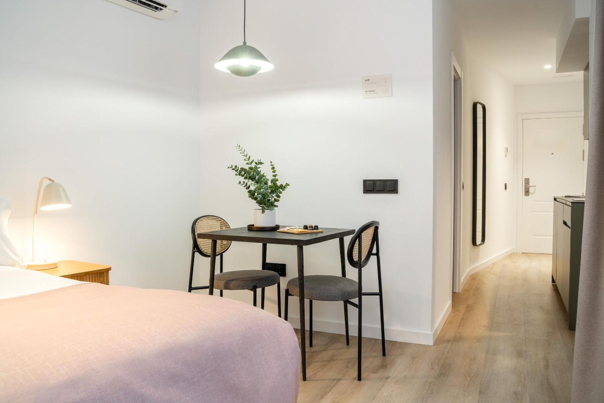 Limehome Malaga Calle Victoria Номер фото