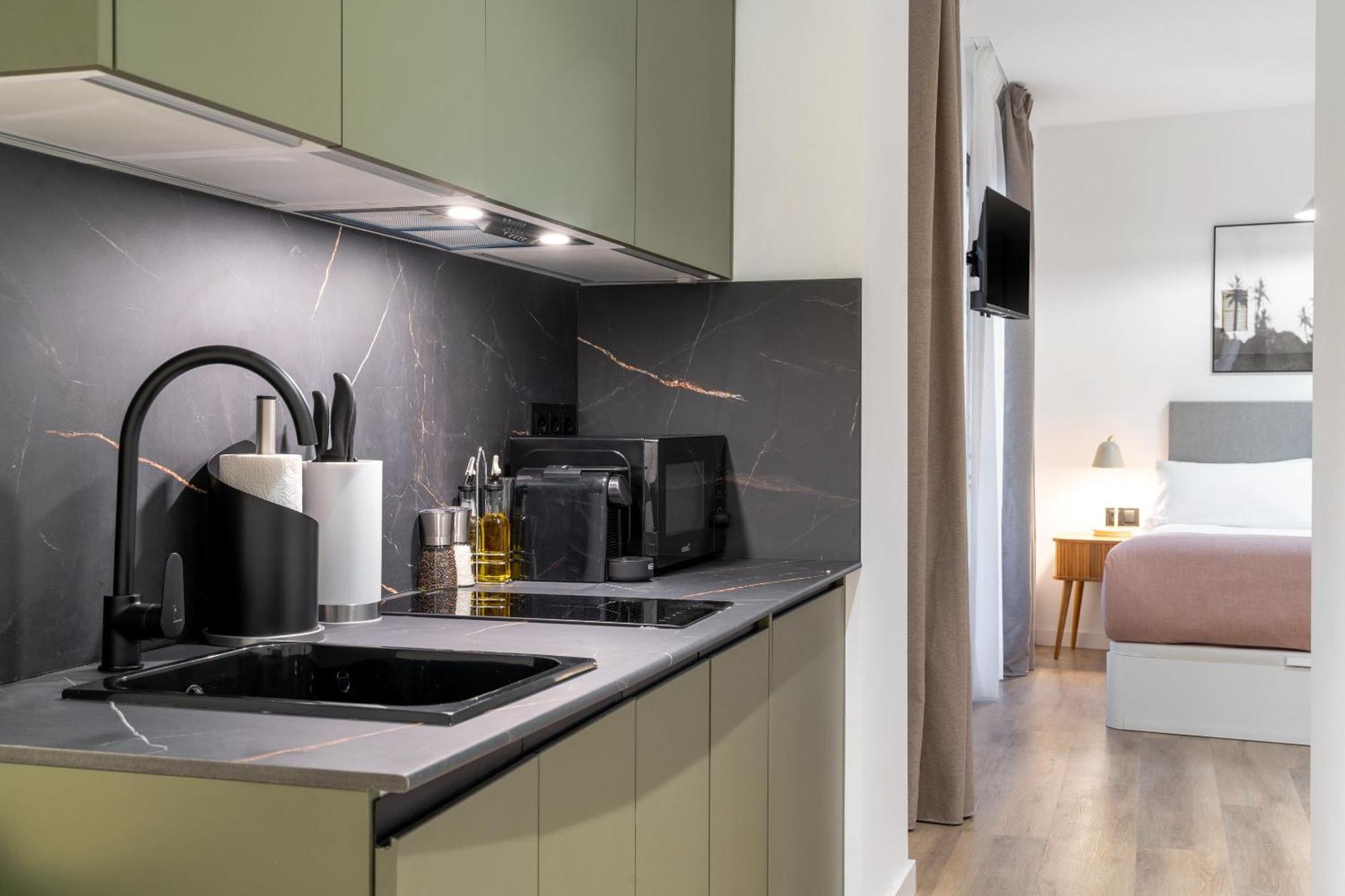 Limehome Malaga Calle Victoria Екстер'єр фото