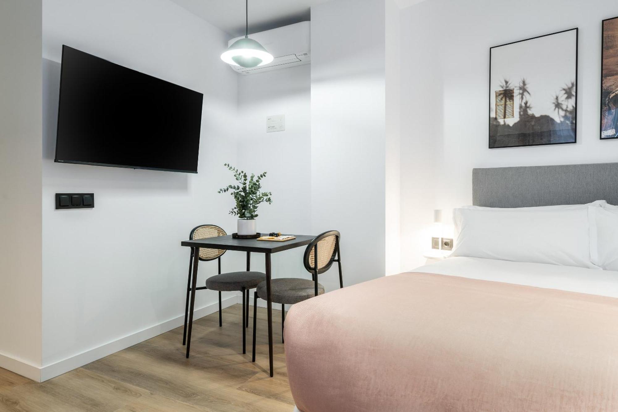 Limehome Malaga Calle Victoria Номер фото