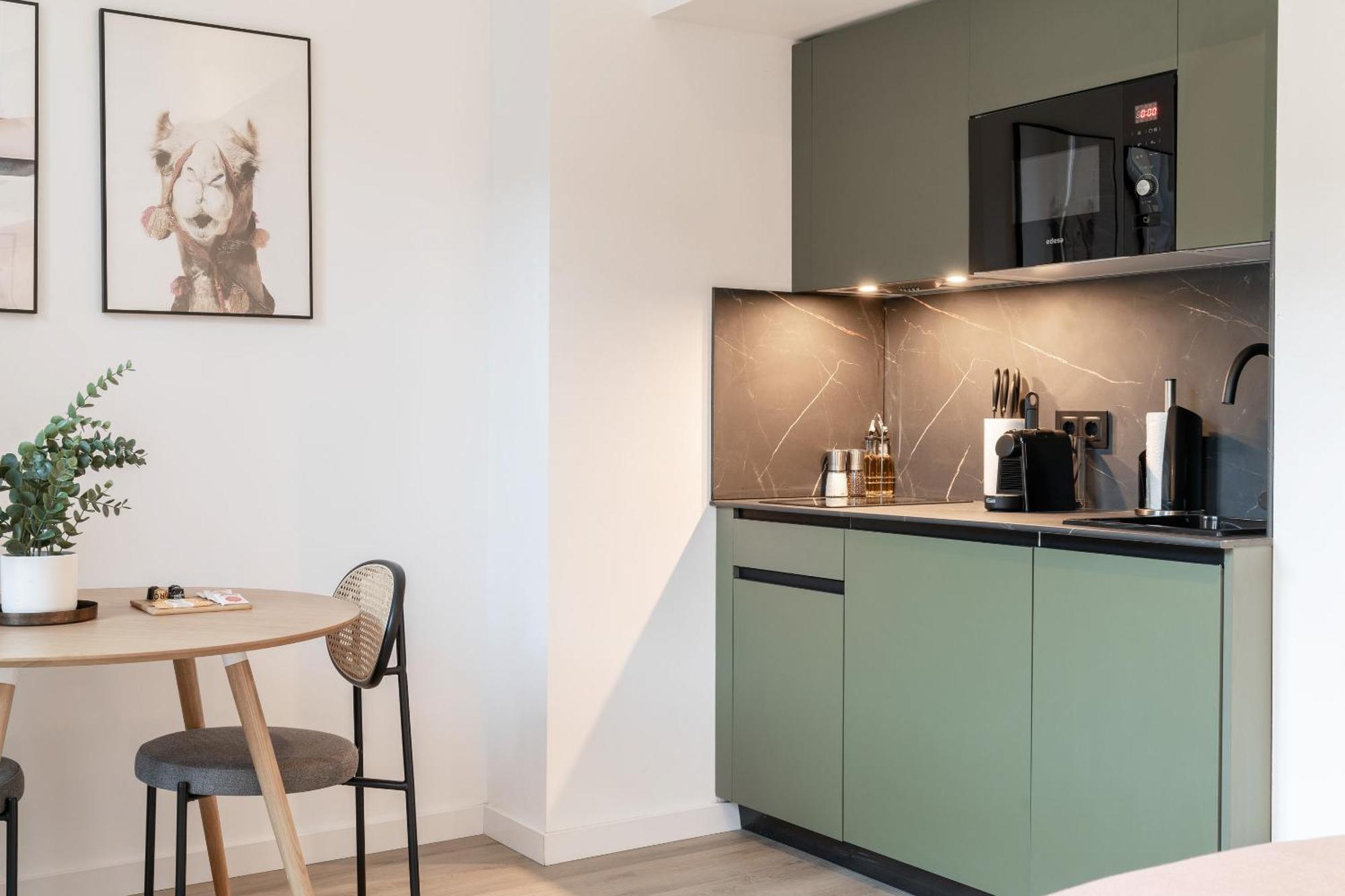 Limehome Malaga Calle Victoria Екстер'єр фото