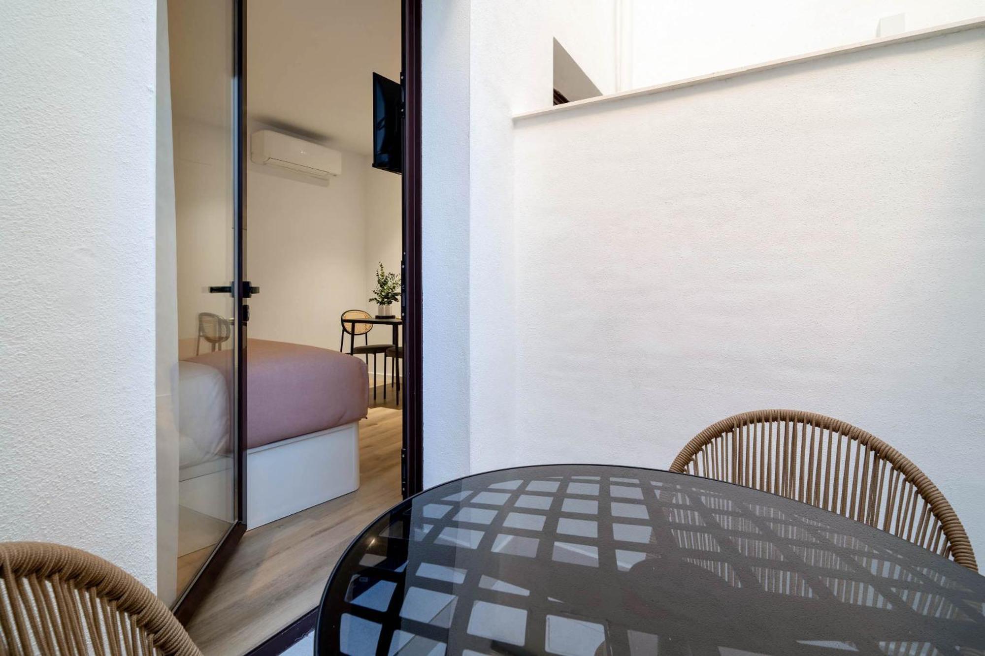 Limehome Malaga Calle Victoria Номер фото