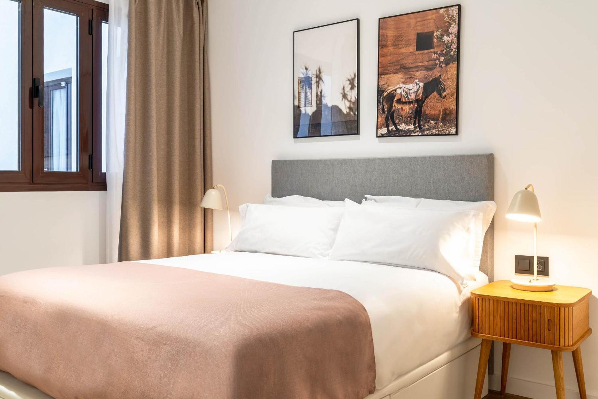 Limehome Malaga Calle Victoria Екстер'єр фото