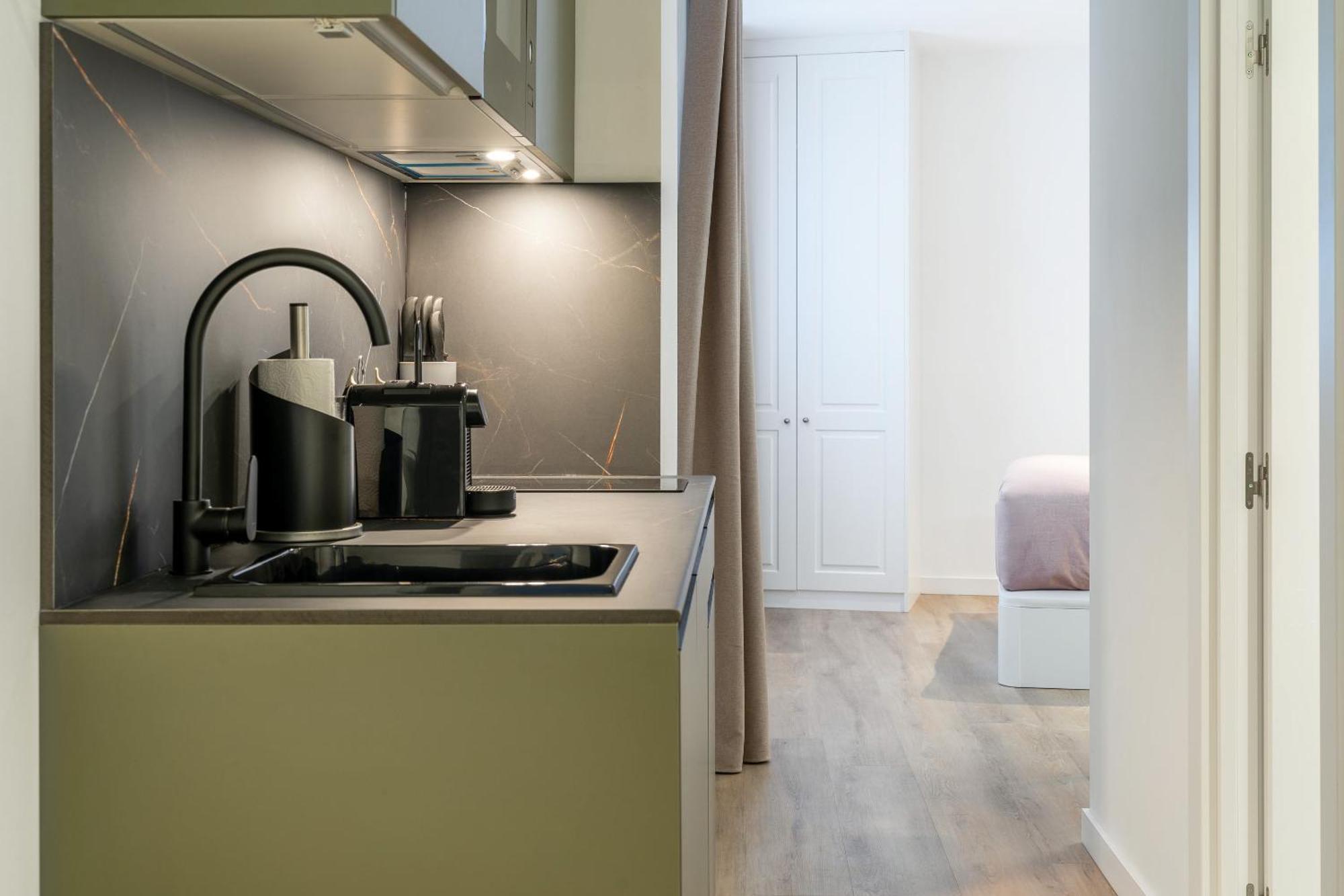 Limehome Malaga Calle Victoria Номер фото