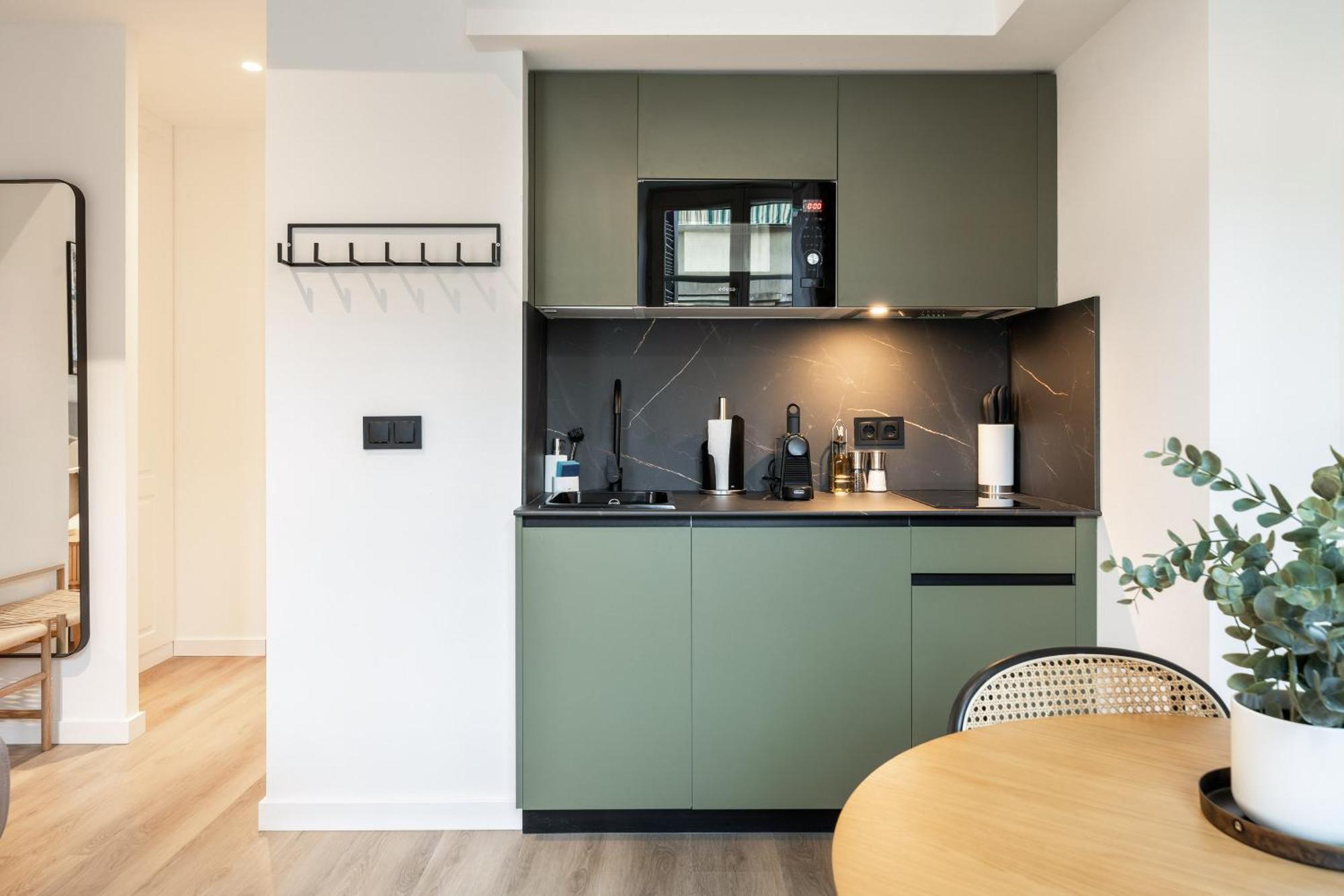 Limehome Malaga Calle Victoria Екстер'єр фото
